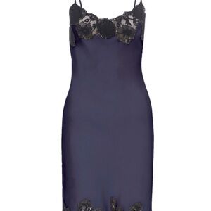 Gold Hawk Marilyn Silk Slip Dress (navy) • 
MSRP • Small New With Tags
$149 $230